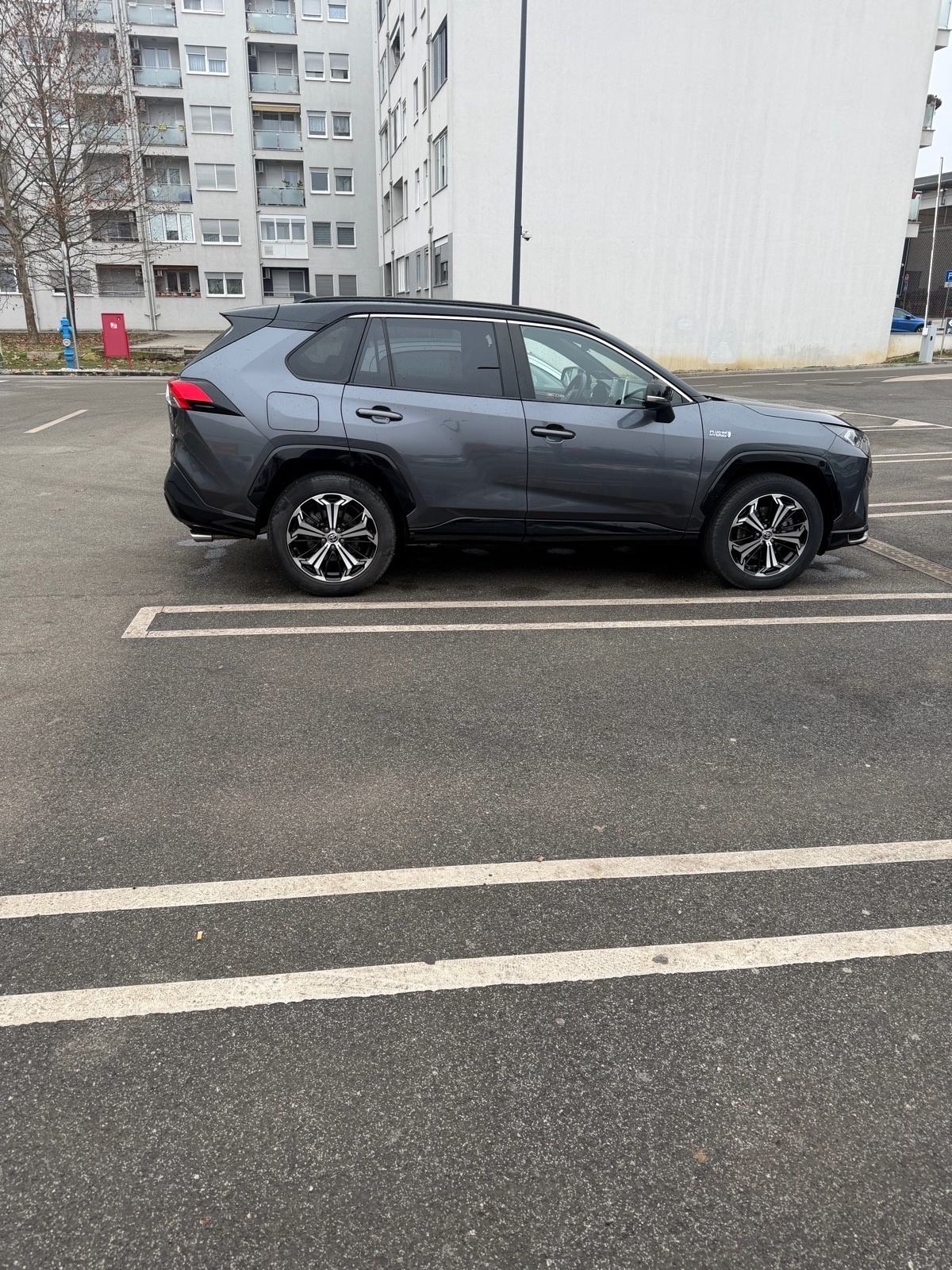 Toyota RAV4 2,5 Plug-In Hybrid Style+Technik oprema, fotografija 2