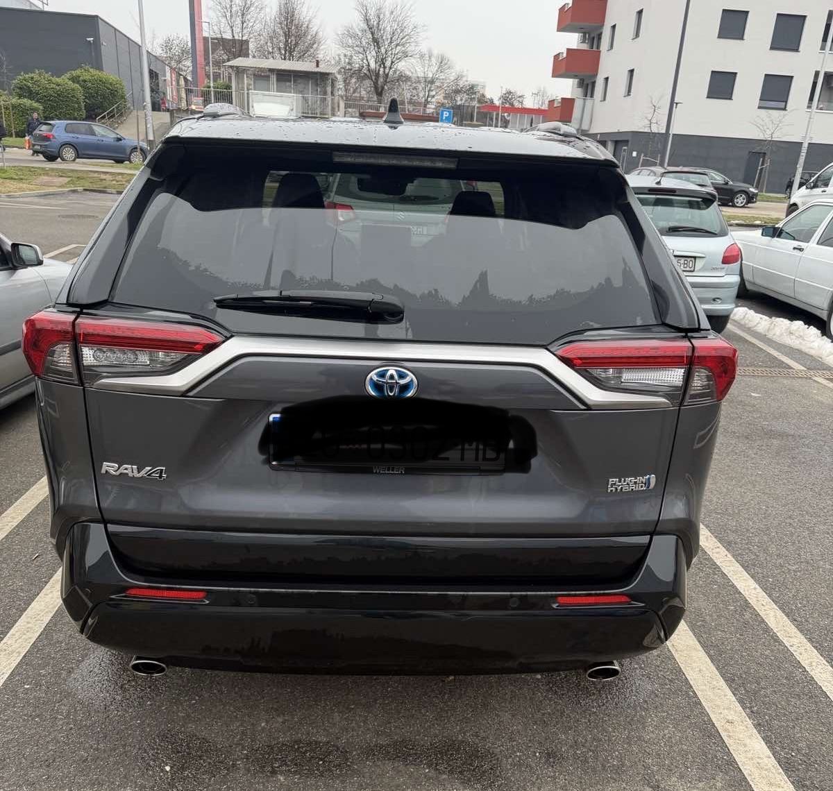 Toyota RAV4 2,5 Plug-In Hybrid Style+Technik oprema, fotografija 3