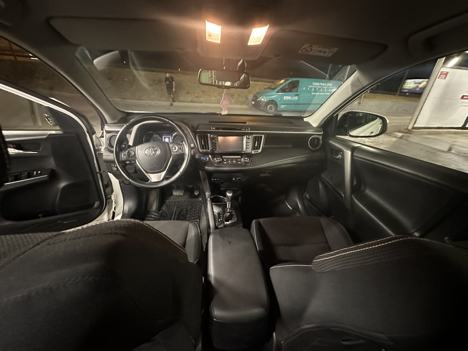 Toyota RAV4 2.5 VVT-i Hybrid Elegant, automatik,197ks, servisna knjiga, fotografija 16