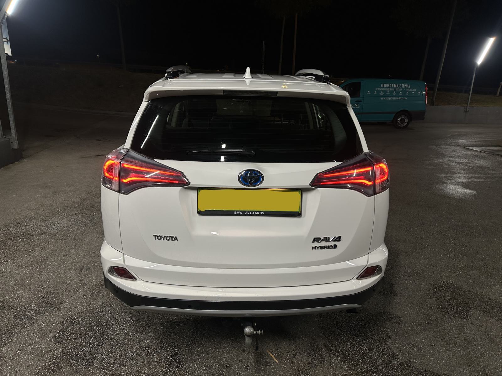 Toyota RAV4 2.5 VVT-i Hybrid Elegant, automatik,197ks, servisna knjiga, fotografija 10