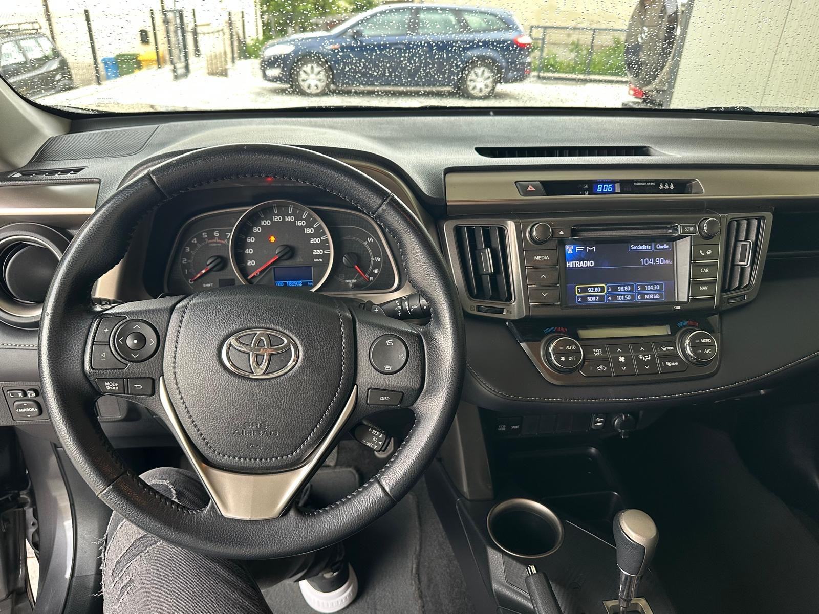Toyota RAV4-diesel,4x4-automatik, fotografija 5