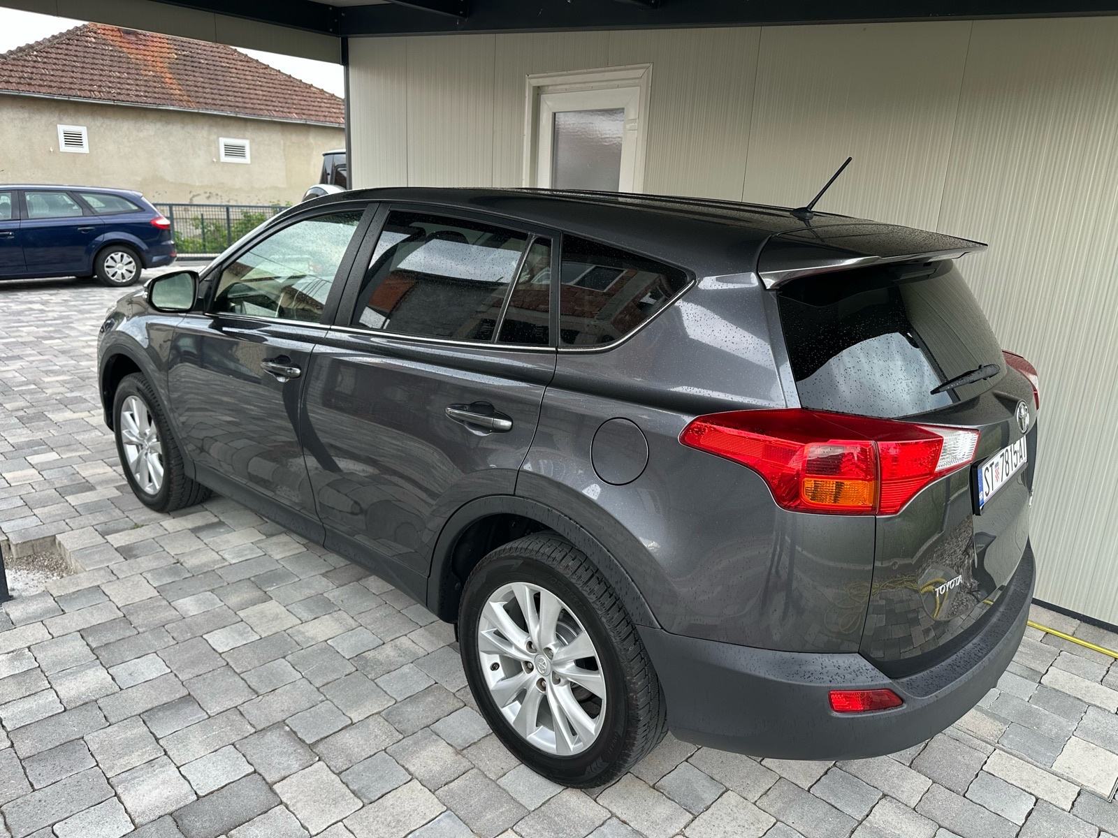 Toyota RAV4-diesel,4x4-automatik, fotografija 3
