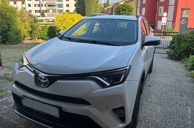 Toyota RAV4 Hybrid 2,5 Elegant Automatik, fotografija 2