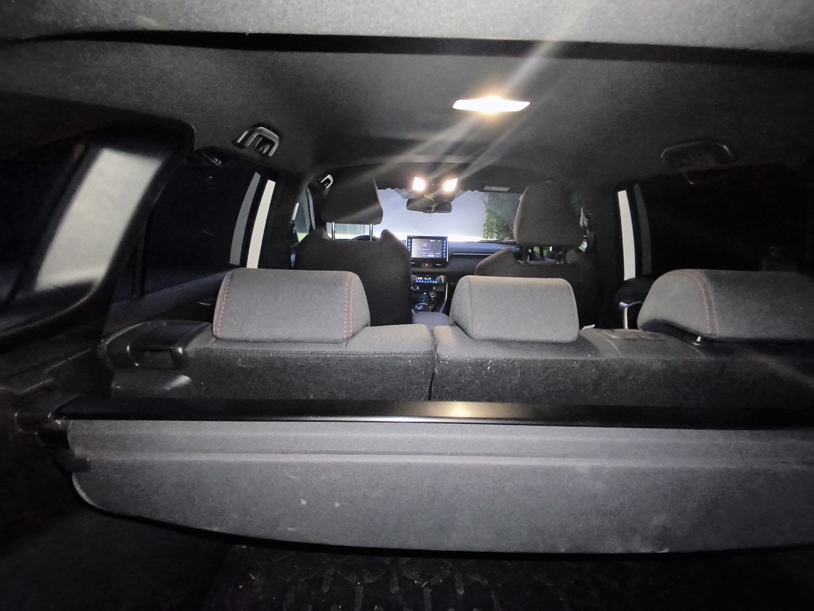 Toyota RAV4 Plug in Hibryd Executive, fotografija 3