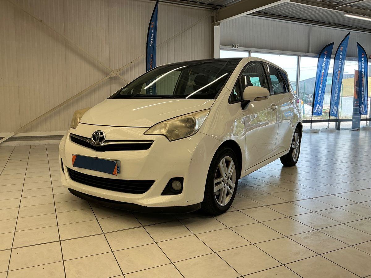 Toyota Verso-S 1.4 D-4D LOUNGE, pogled izvana - slika 1