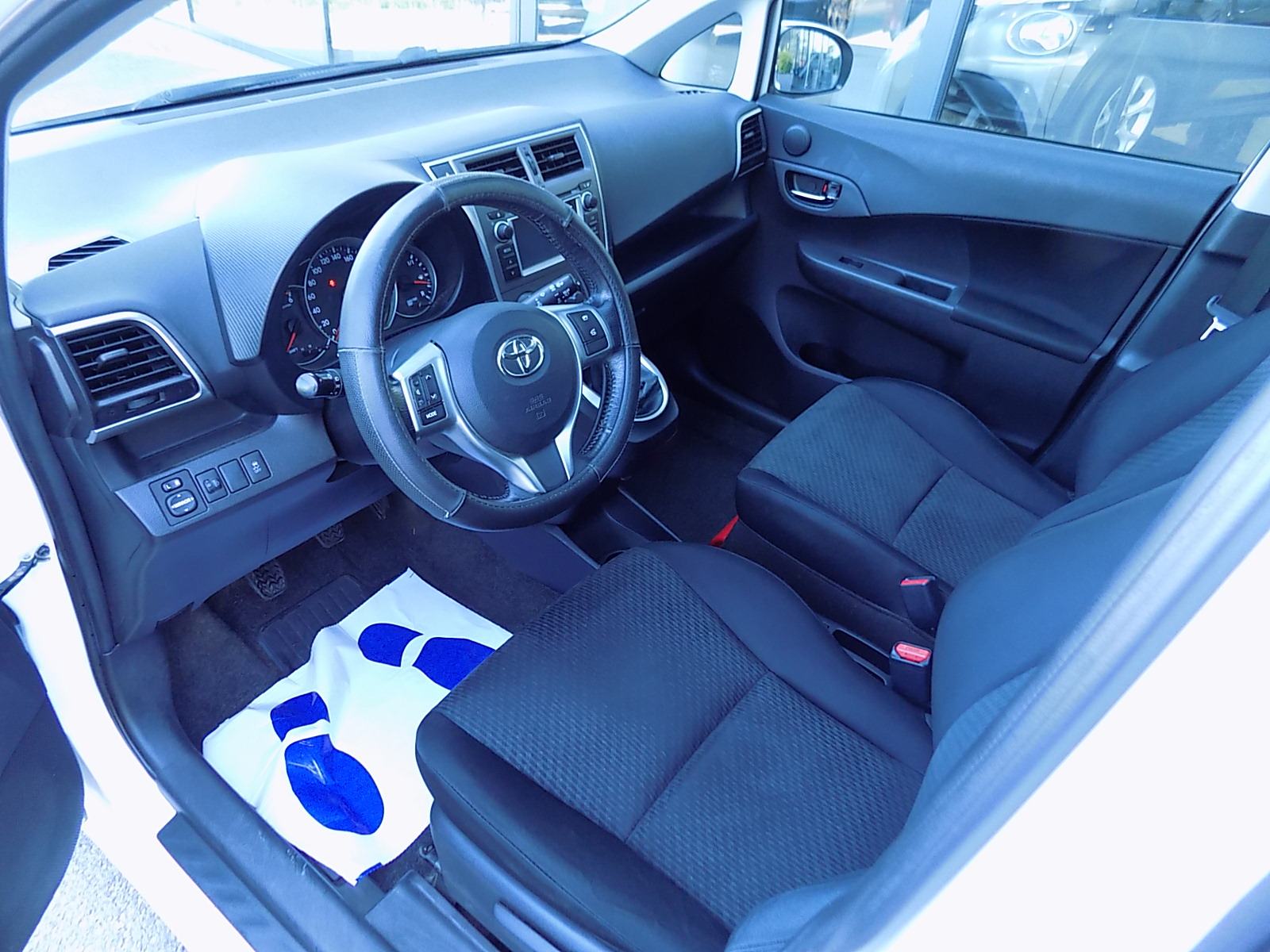 Toyota Verso-S 1.4 D4D Panorama, fotografija 11