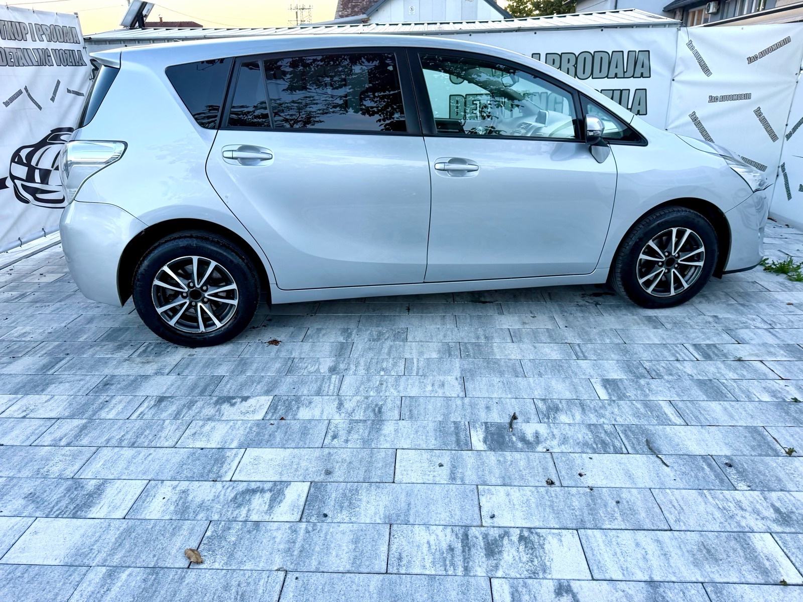 Toyota Verso 1,6 D-4D 7 SJ # 248 TKM# =PANORAMA= KO NOV = KRED - KART, pogled izvana - slika 4