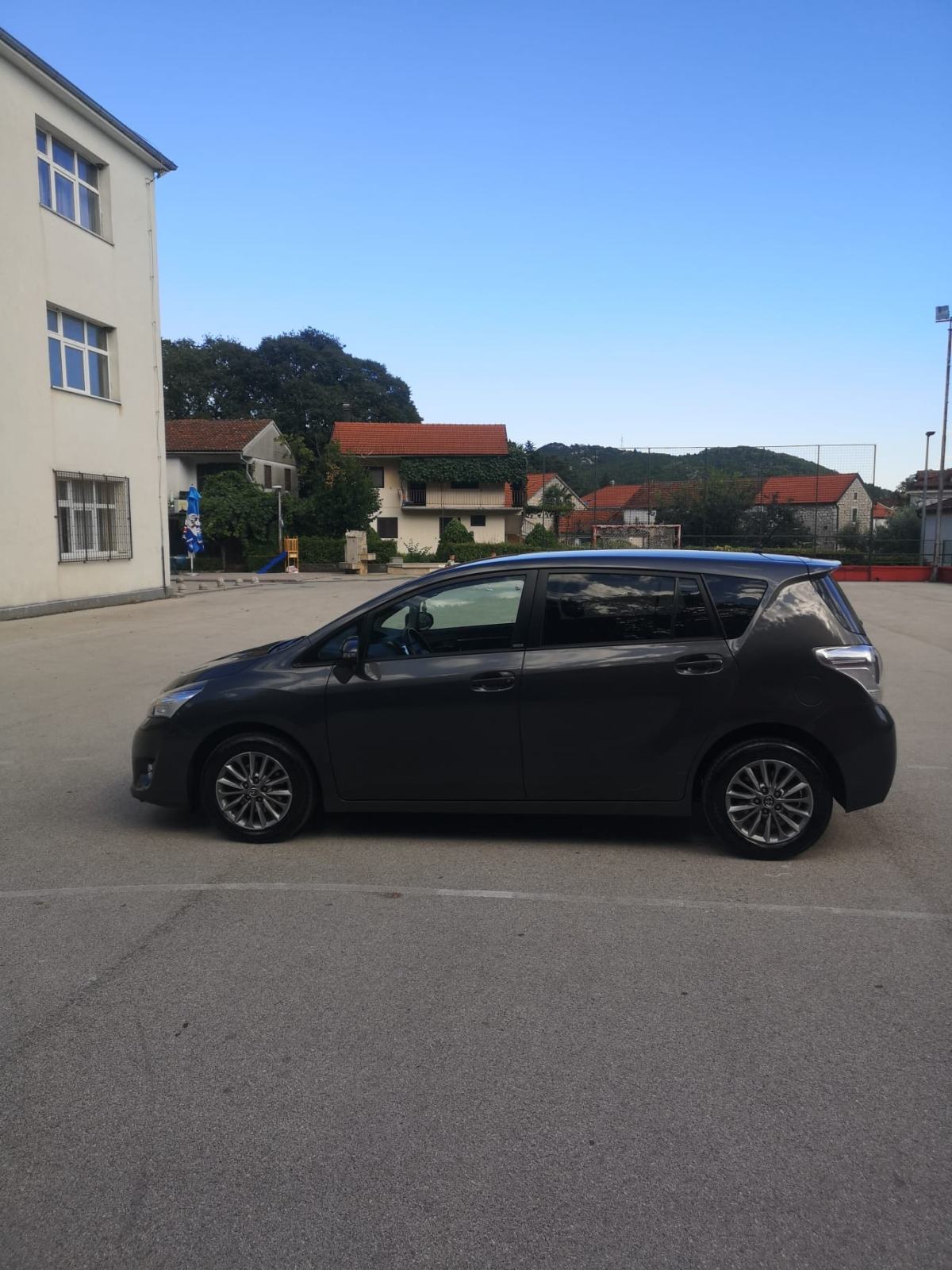 Toyota Verso 1,6 D-4D, fotografija 5