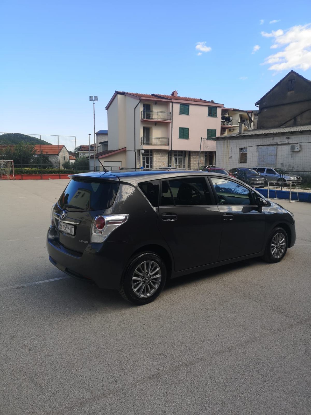 Toyota Verso 1,6 D-4D, fotografija 3