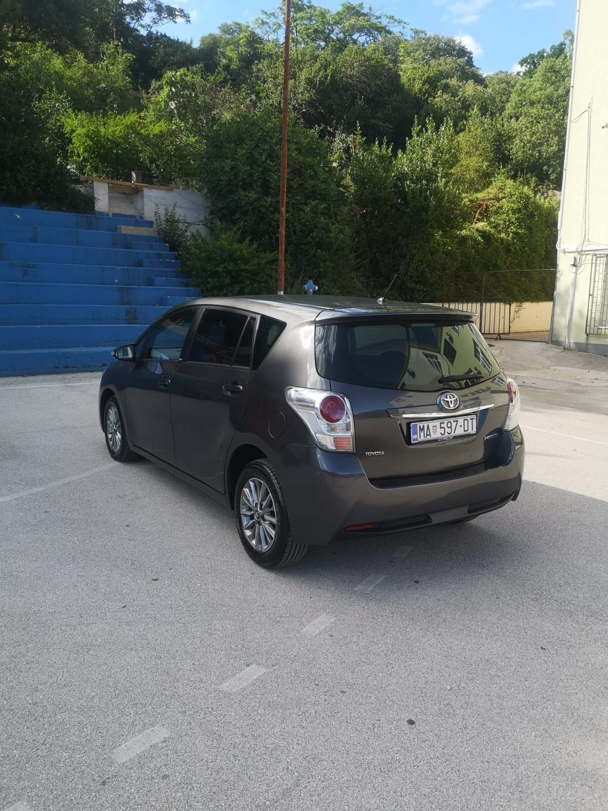 Toyota Verso 1,6 D-4D, fotografija 7