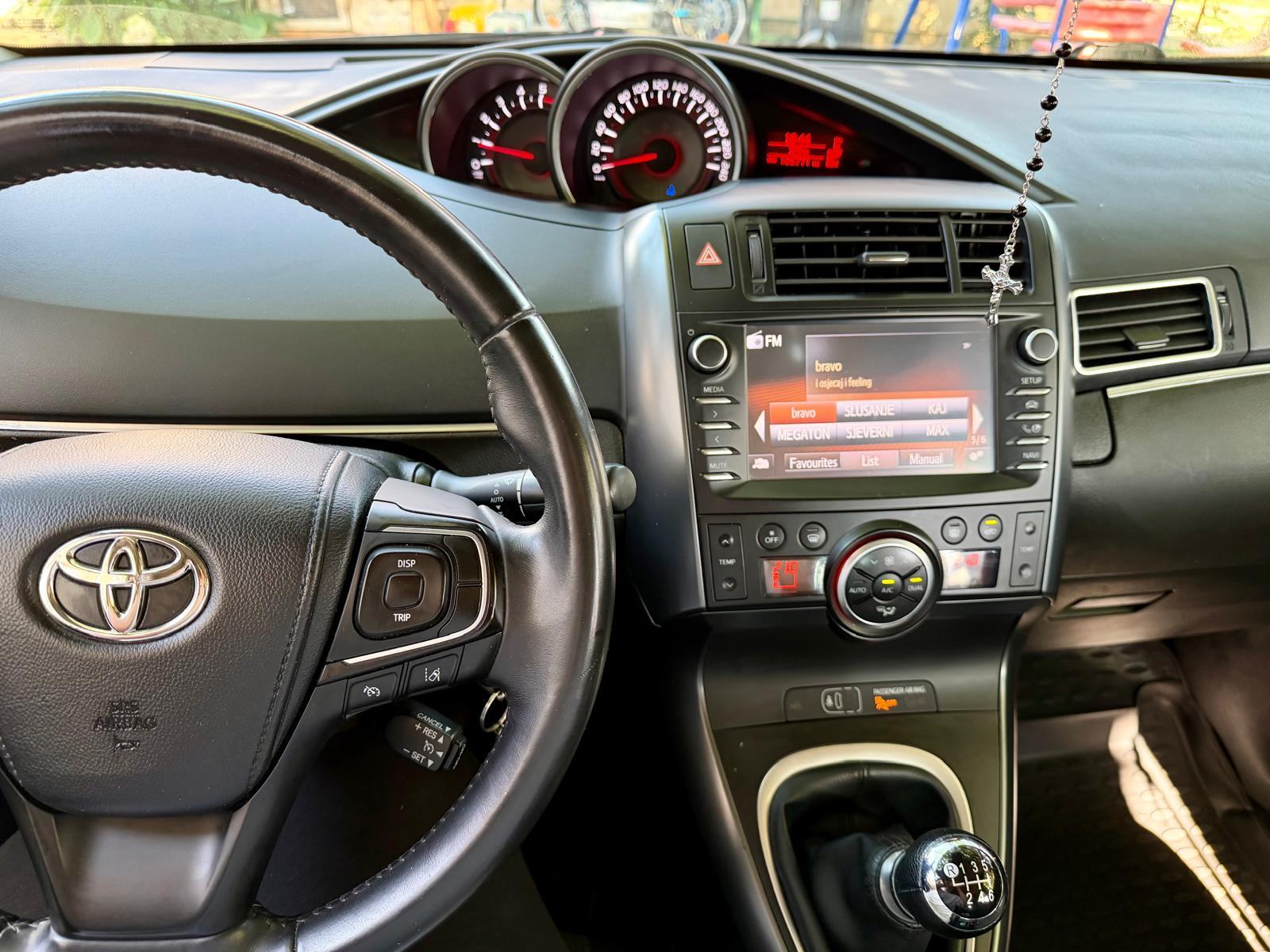 Toyota Verso 1,6 D-4D | PRVA REG. 2018 | 7 SJED | PANORAMA | KAMERA, fotografija 15
