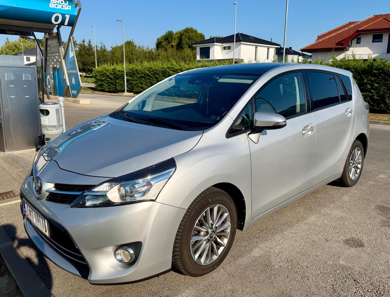 Toyota Verso 1,6 D-4D | PRVA REG. 2018 | 7 SJED | PANORAMA | KAMERA, fotografija 3