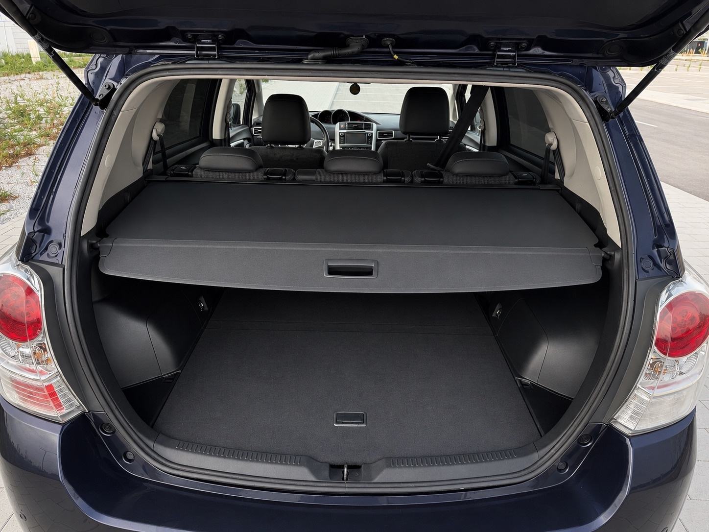Toyota Verso 1,6 D-4D SOL - 2016 - FULL OPREMA - KAO NOVA, fotografija 7