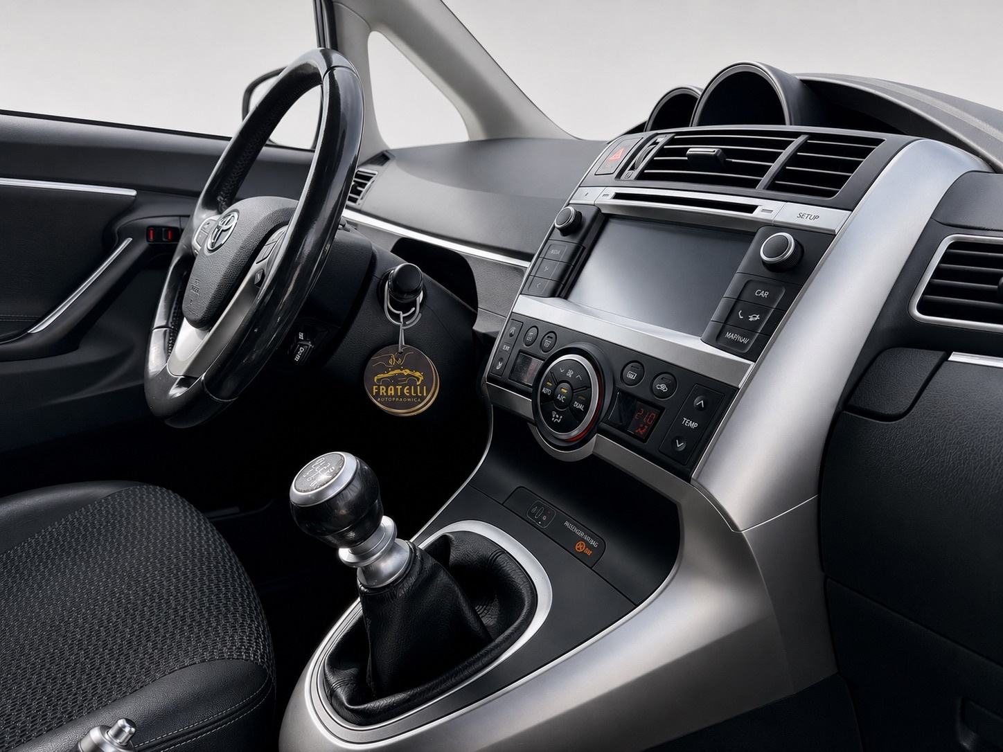 Toyota Verso 1,6 D-4D SOL - 2016 - FULL OPREMA - KAO NOVA, fotografija 12