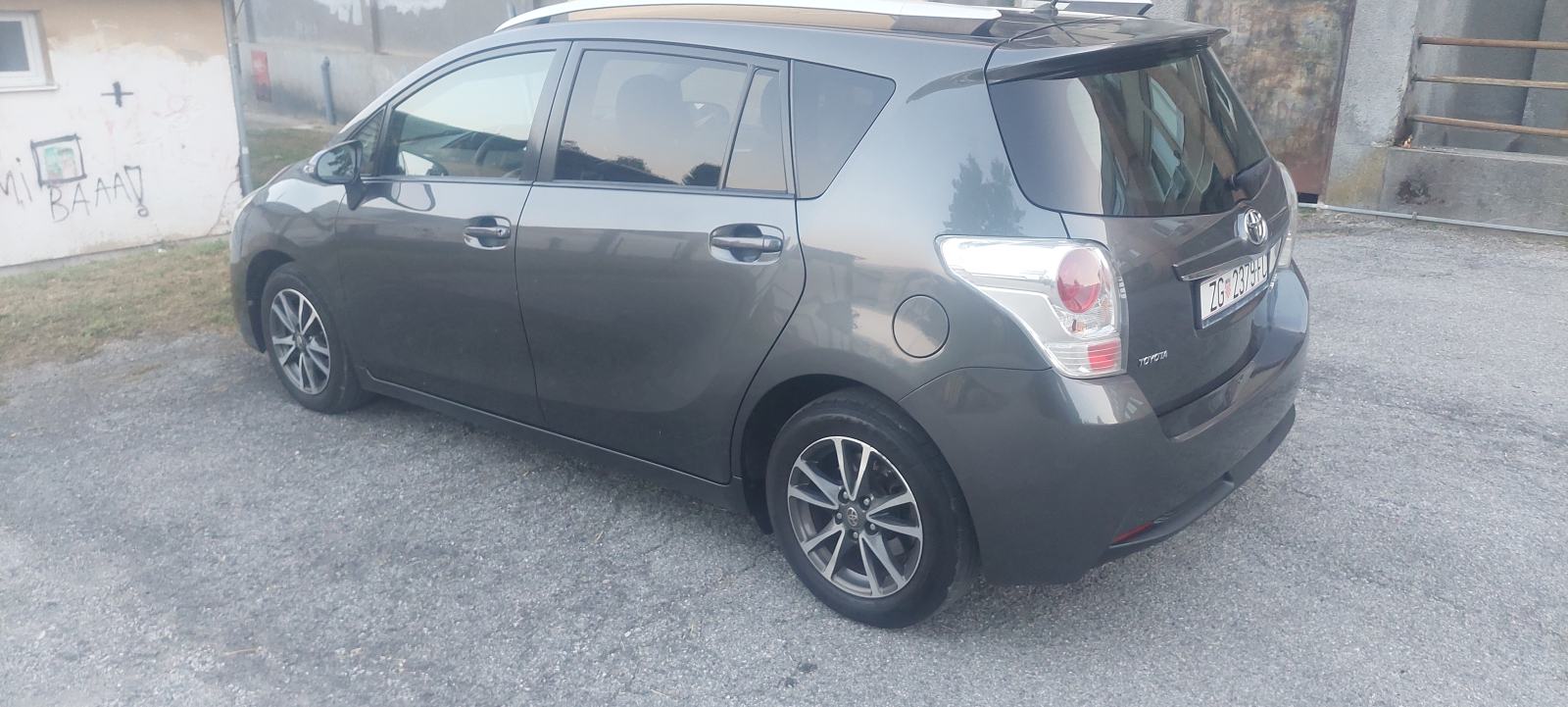 Toyota Verso 2,0 D-4D, fotografija 2