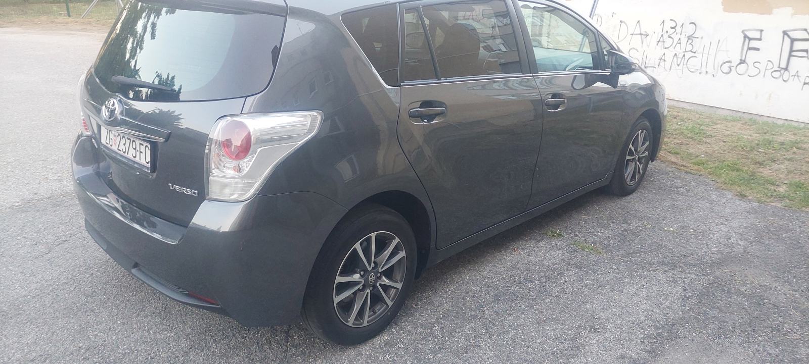 Toyota Verso 2,0 D-4D, fotografija 6