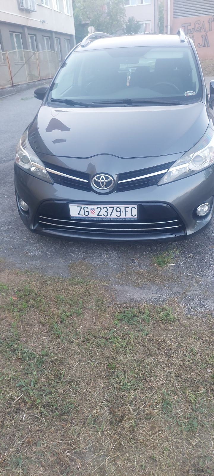 Toyota Verso 2,0 D-4D, fotografija 4