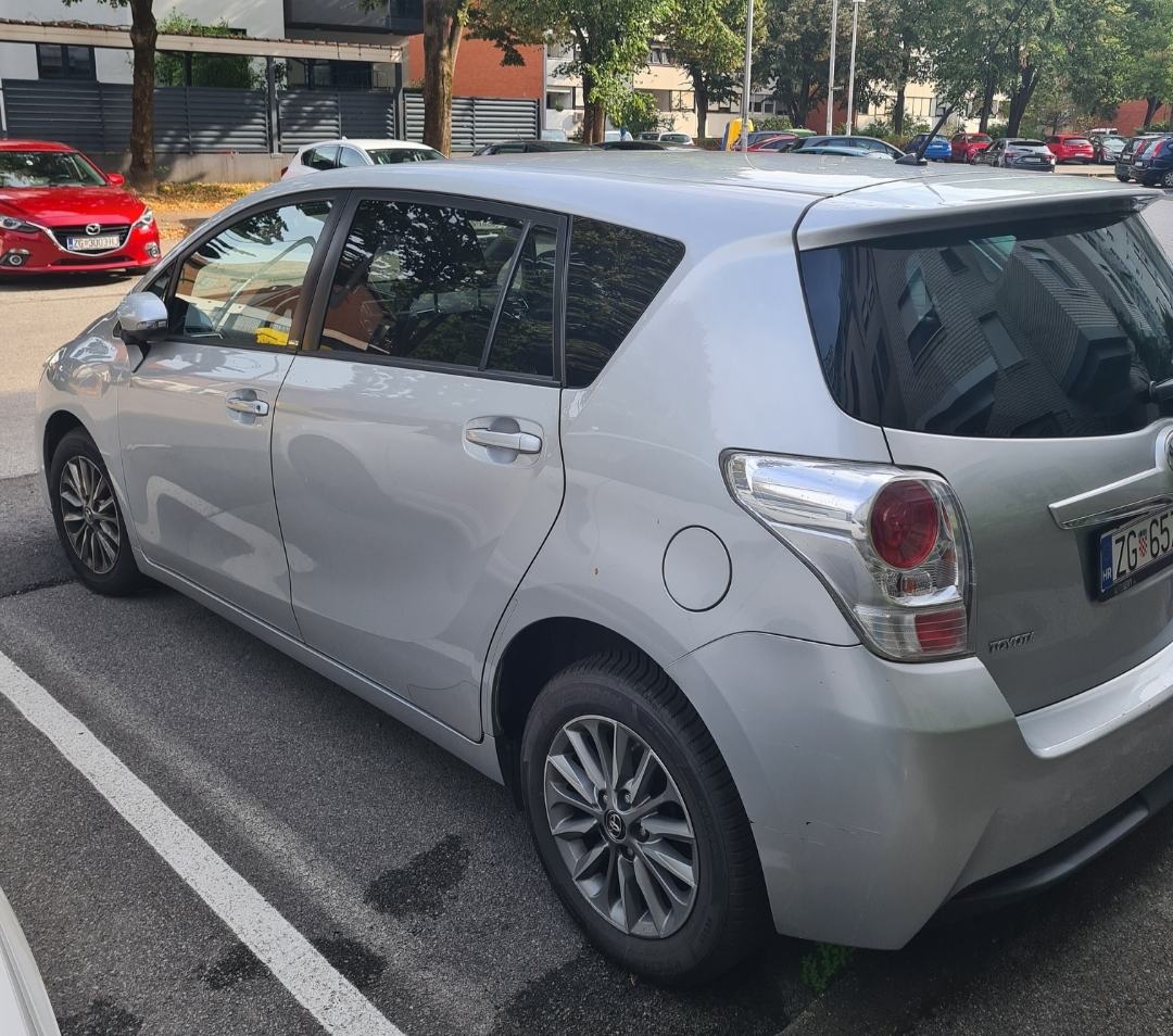 Toyota Verso, Edition S, 2016. g., 104000 km, 1,6 diesel, fotografija 2