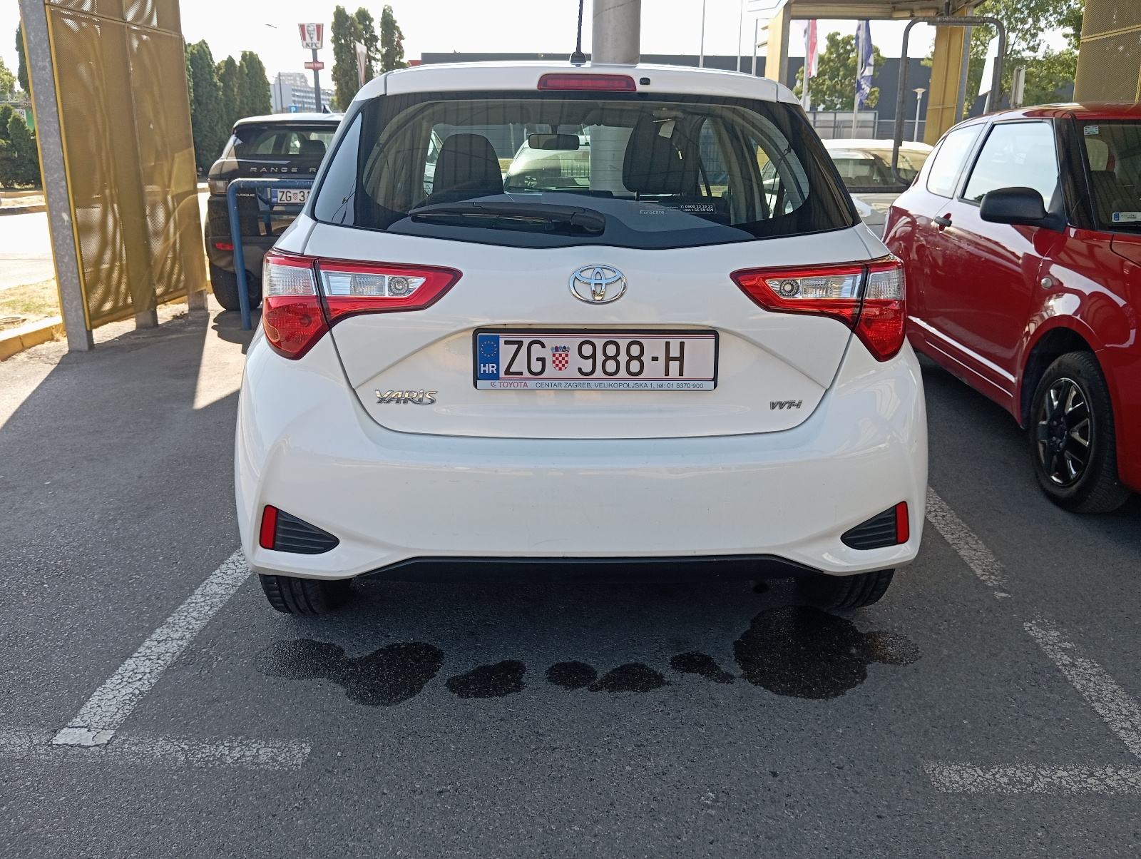 Toyota xaris 1.0, fotografija 3