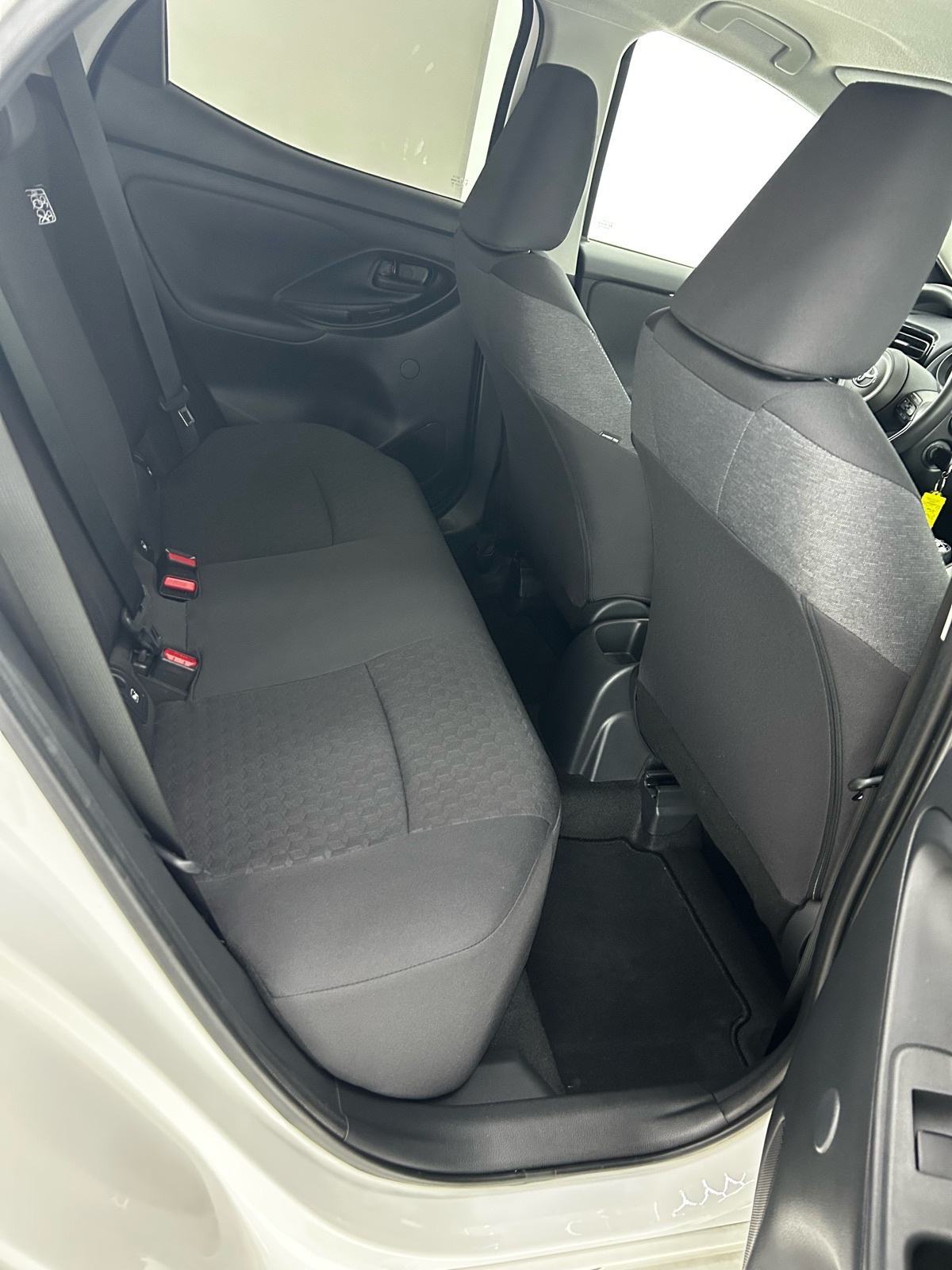 Toyota Yaris 1,0,2022,LED,TVORNICKA GARANCIJA DO 2032/TOP STANJE, fotografija 12