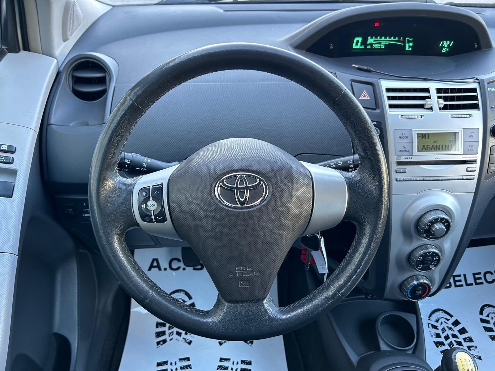 Toyota Yaris 1,0 VVT-i - 140.000km - SERVISNA - GARANCIJA - REG.1.GOD!, fotografija 11