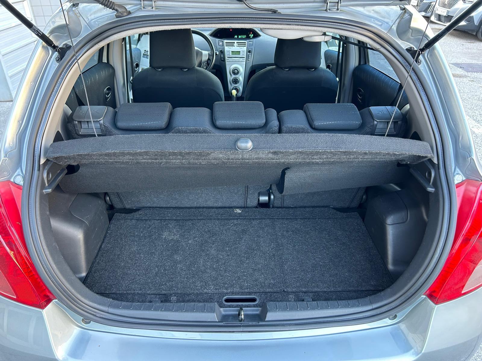 Toyota Yaris 1,0 VVT-i - 140.000km - SERVISNA - GARANCIJA - REG.1.GOD!, fotografija 8