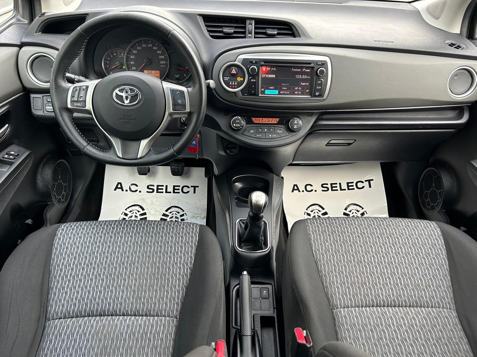 Toyota Yaris 1,0 VVT-i - 160.000KM - SERVIS - GARANCIJA - REG 1 GOD!!, fotografija 8