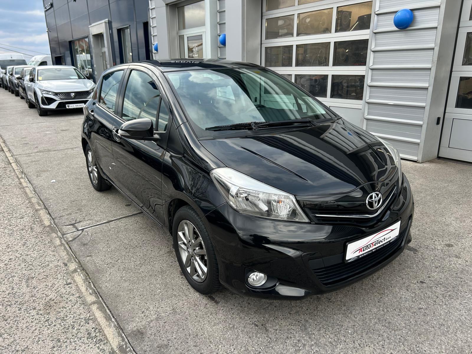 Toyota Yaris 1,0 VVT-i - 160.000KM - SERVIS - GARANCIJA - REG 1 GOD!!, fotografija 2