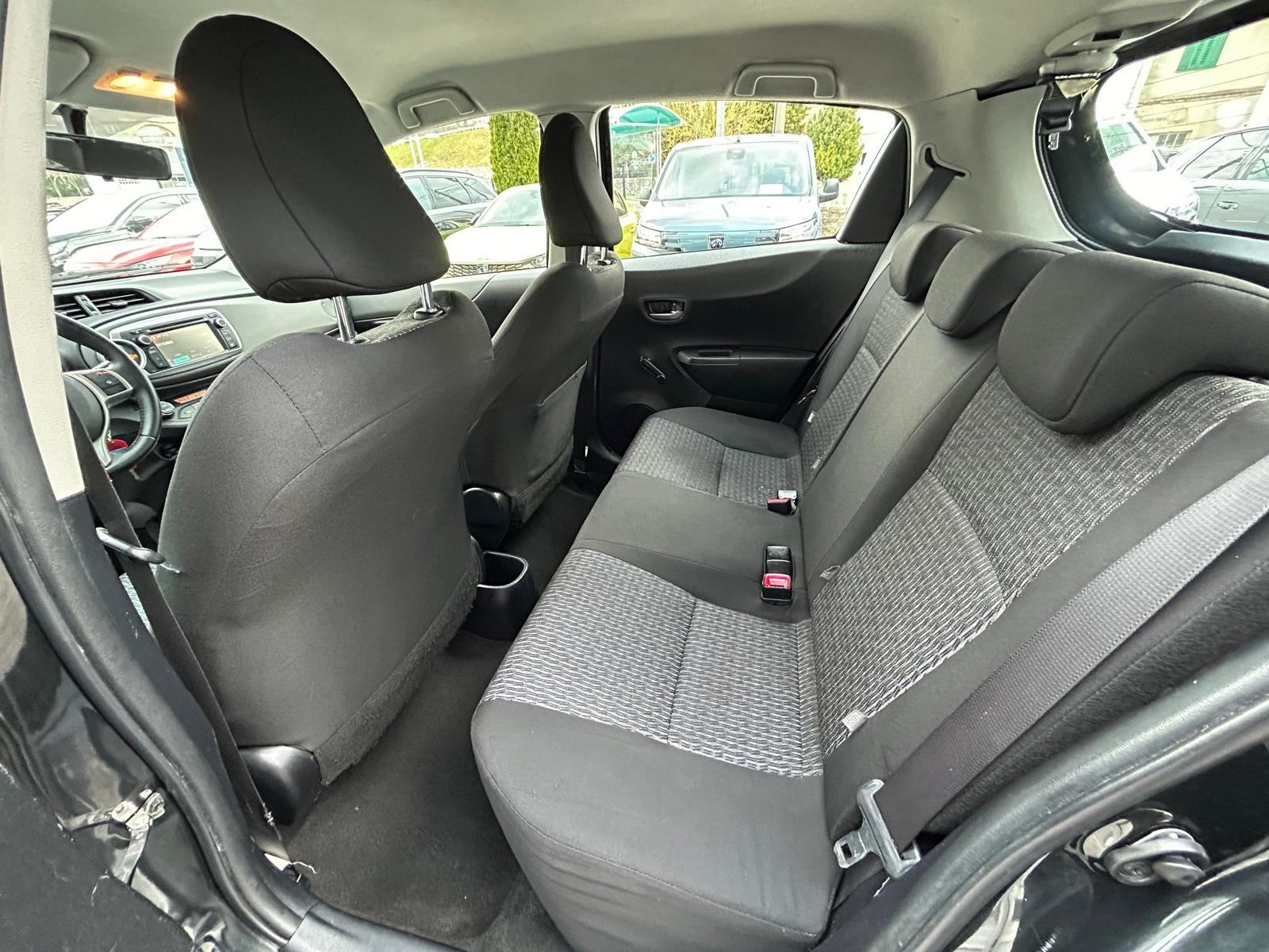 Toyota Yaris 1,0 VVT-i - 160.000KM - SERVIS - GARANCIJA - REG 1 GOD!!, fotografija 19