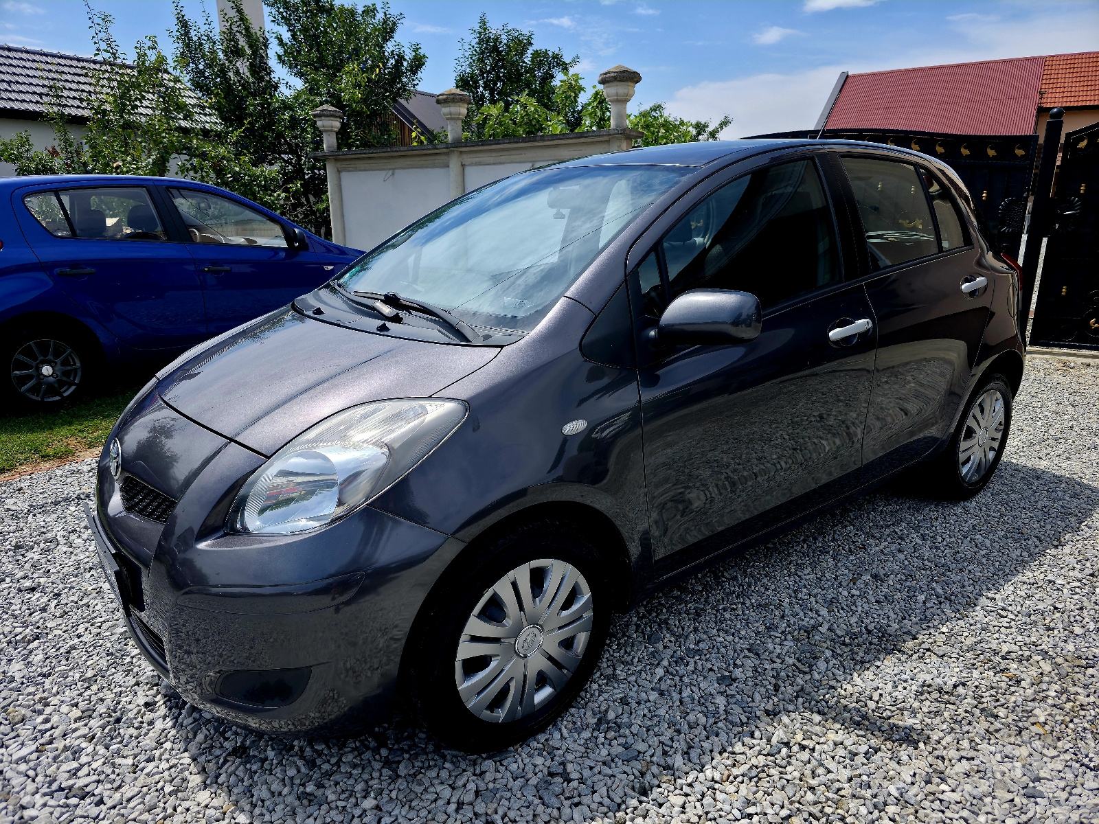 Toyota Yaris 1,0 VVT-i Cool 2011 godina Reg 6/2027, fotografija 4