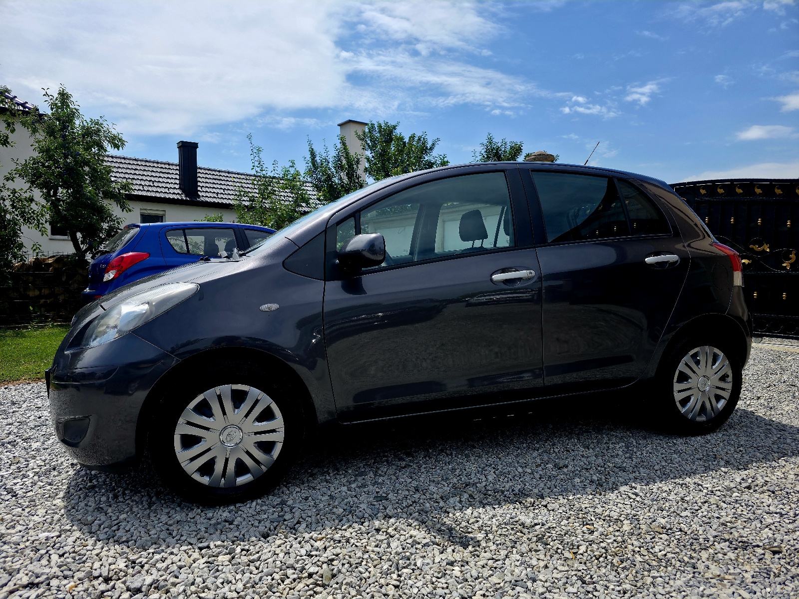Toyota Yaris 1,0 VVT-i Cool 2011 godina Reg 6/2027, fotografija 11