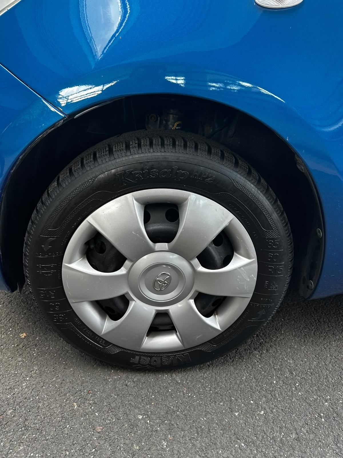 Toyota Yaris 1,0 VVT-i*Klima*Servisna*Odlično stanje*, fotografija 8