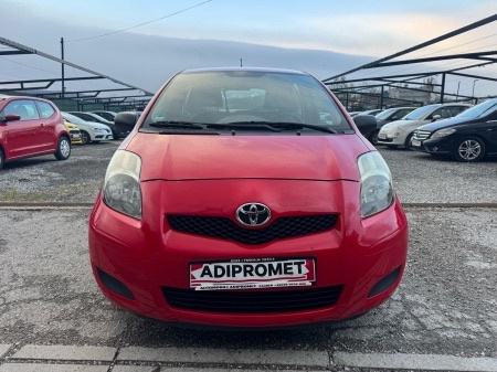Toyota Yaris 1,0 VVT-i / REG 1 GOD / 5 VRATA !!, fotografija 7