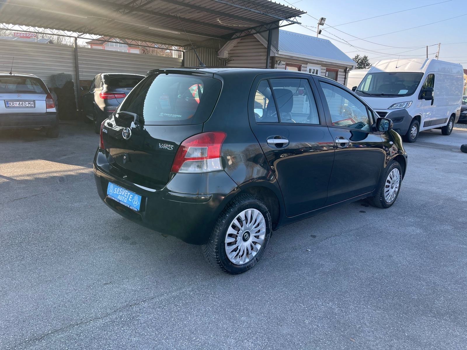 Toyota Yaris 1,0 VVT-i !!, fotografija 4