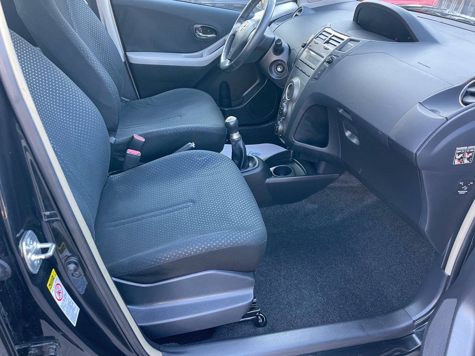 Toyota Yaris 1,0 VVT-i !!, fotografija 15