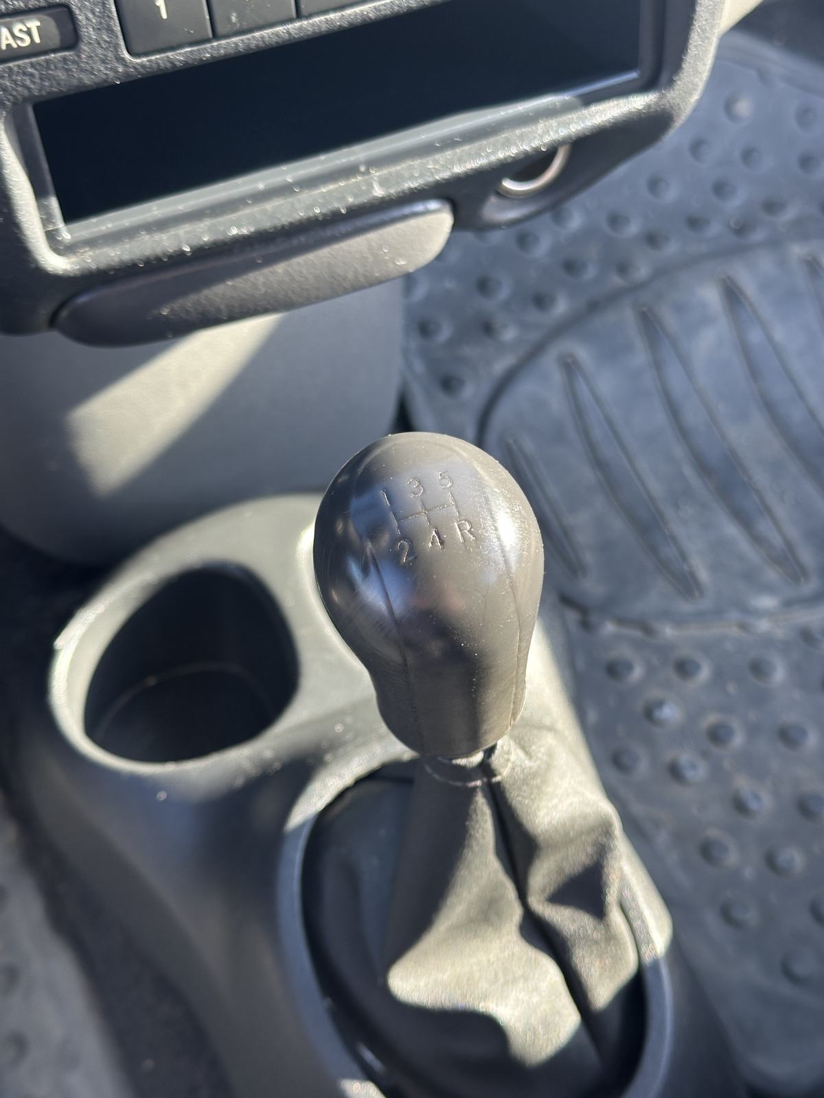 Toyota Yaris 1,0 reg 5/27 173tkm, fotografija 9
