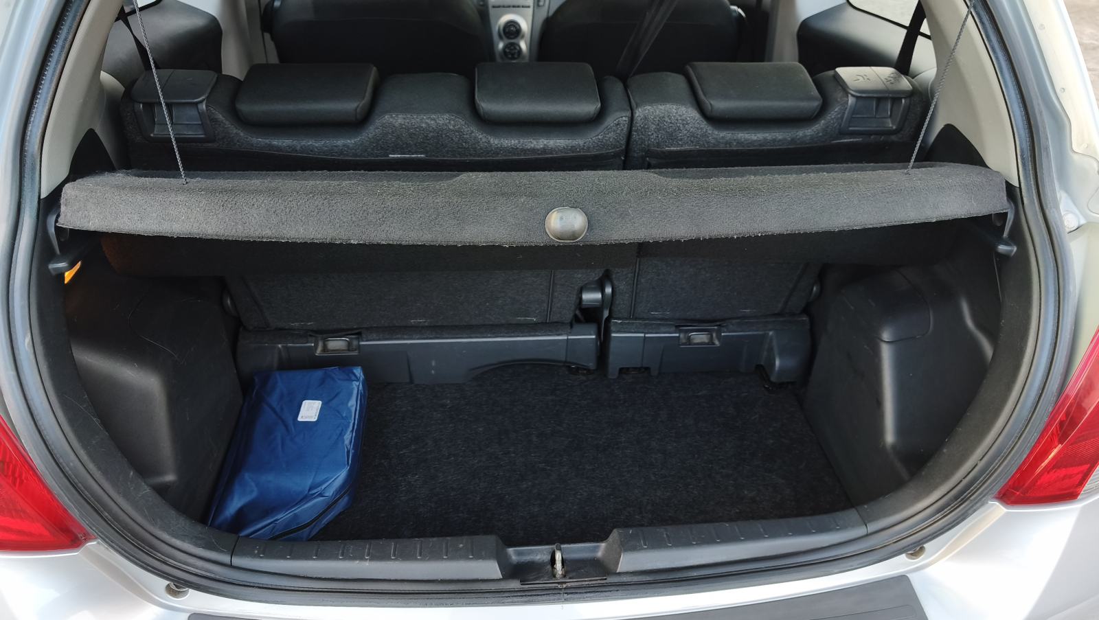 Toyota Yaris 1,0 VVT-i, klima, reg. 6/2027. 110000km, fotografija 6
