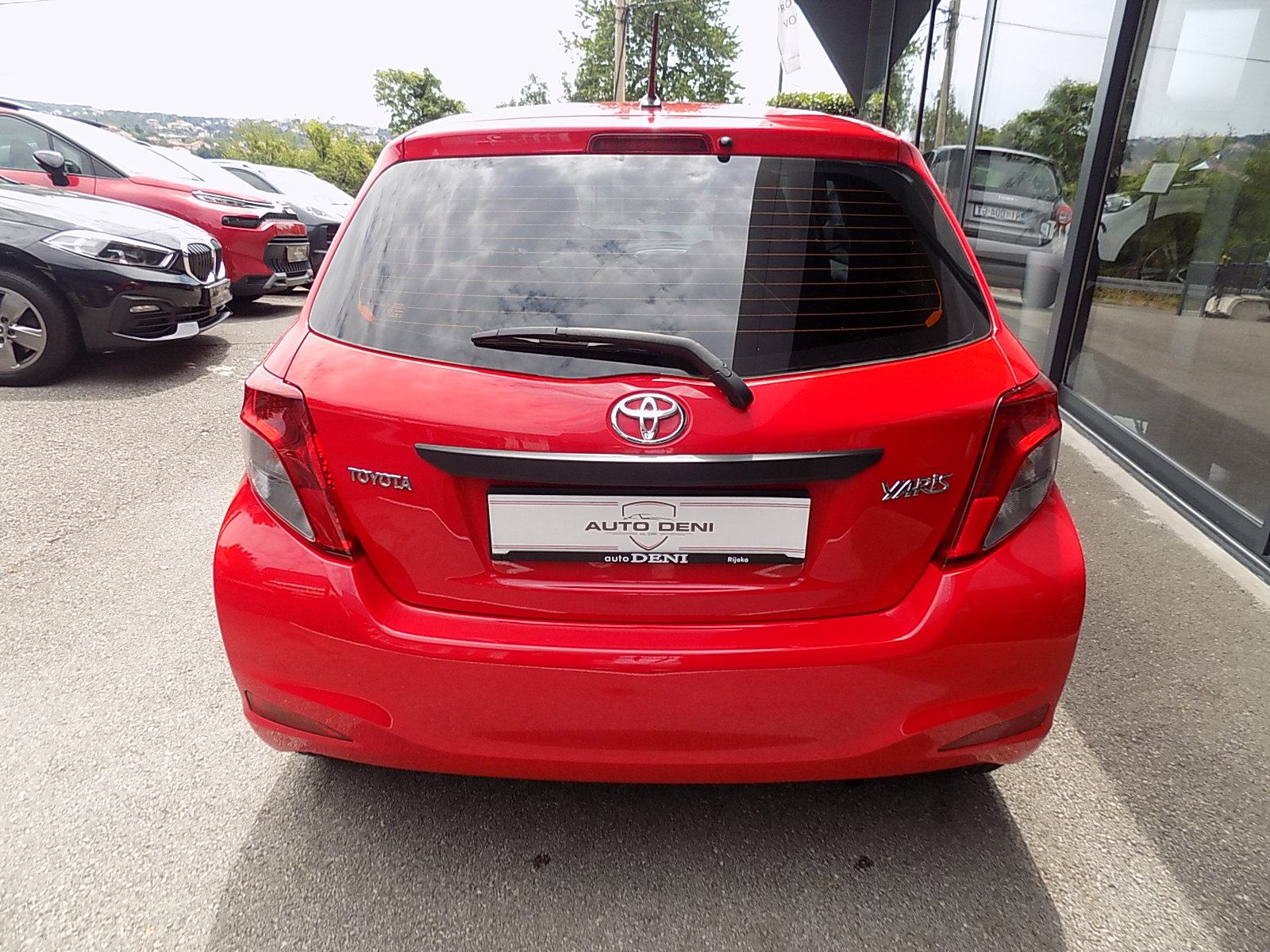 Toyota Yaris 1,0 VVT-i, fotografija 7