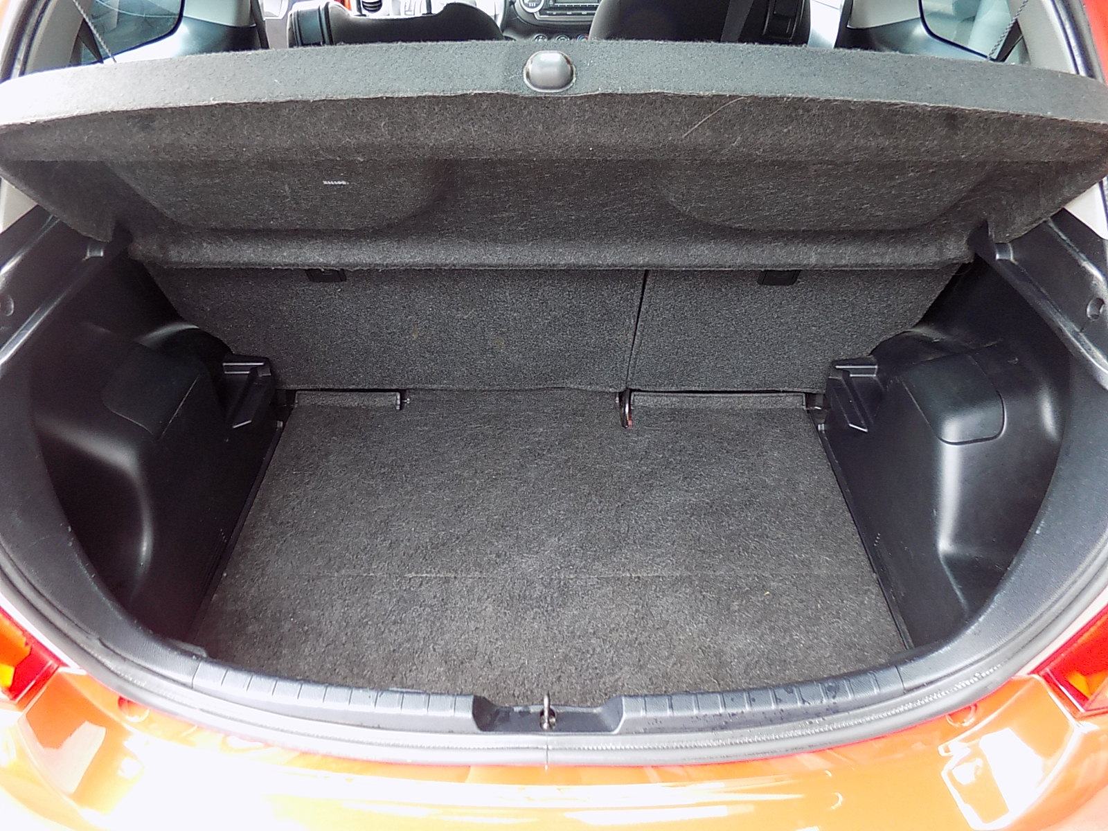 Toyota Yaris 1,0 VVT-i, fotografija 13