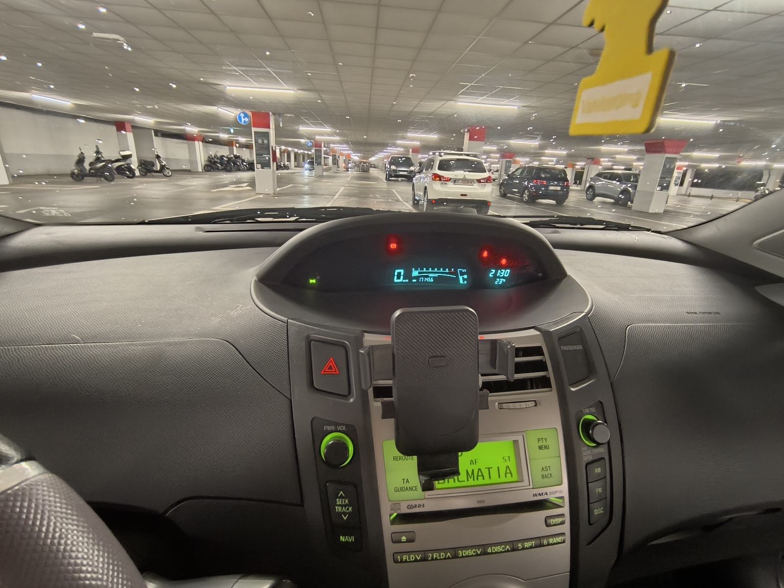 Toyota Yaris 1,0 VVT-i, fotografija 9
