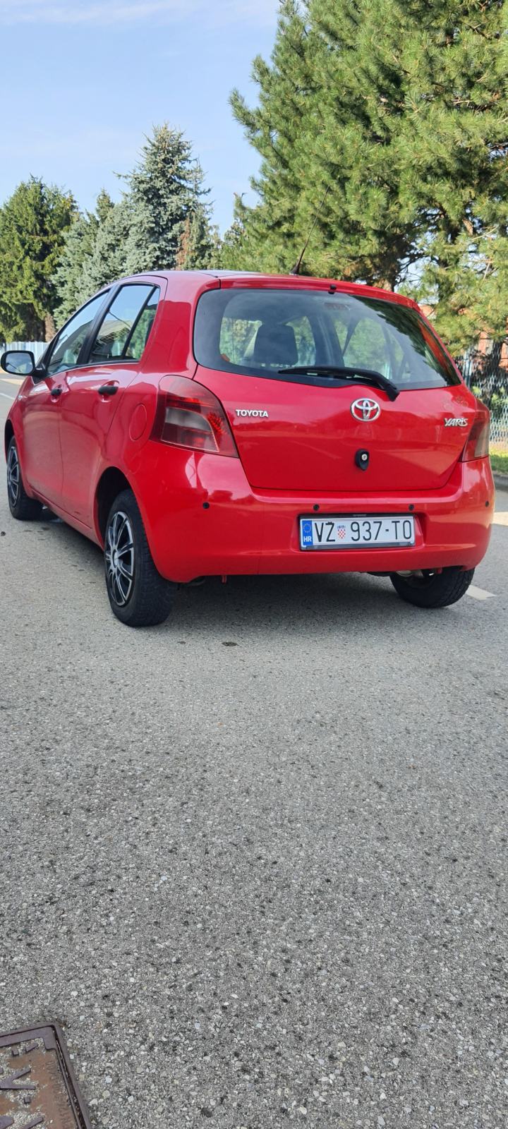 Toyota Yaris 1,0 VVT-i, fotografija 5