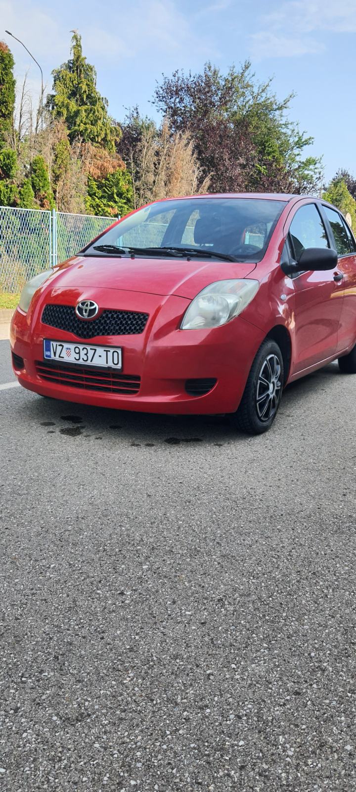 Toyota Yaris 1,0 VVT-i, fotografija 2
