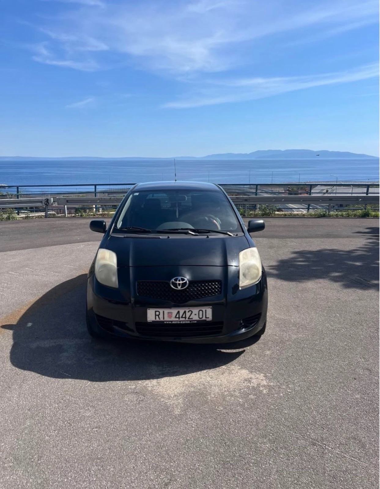 Toyota Yaris 1,0 VVT-i, fotografija 4