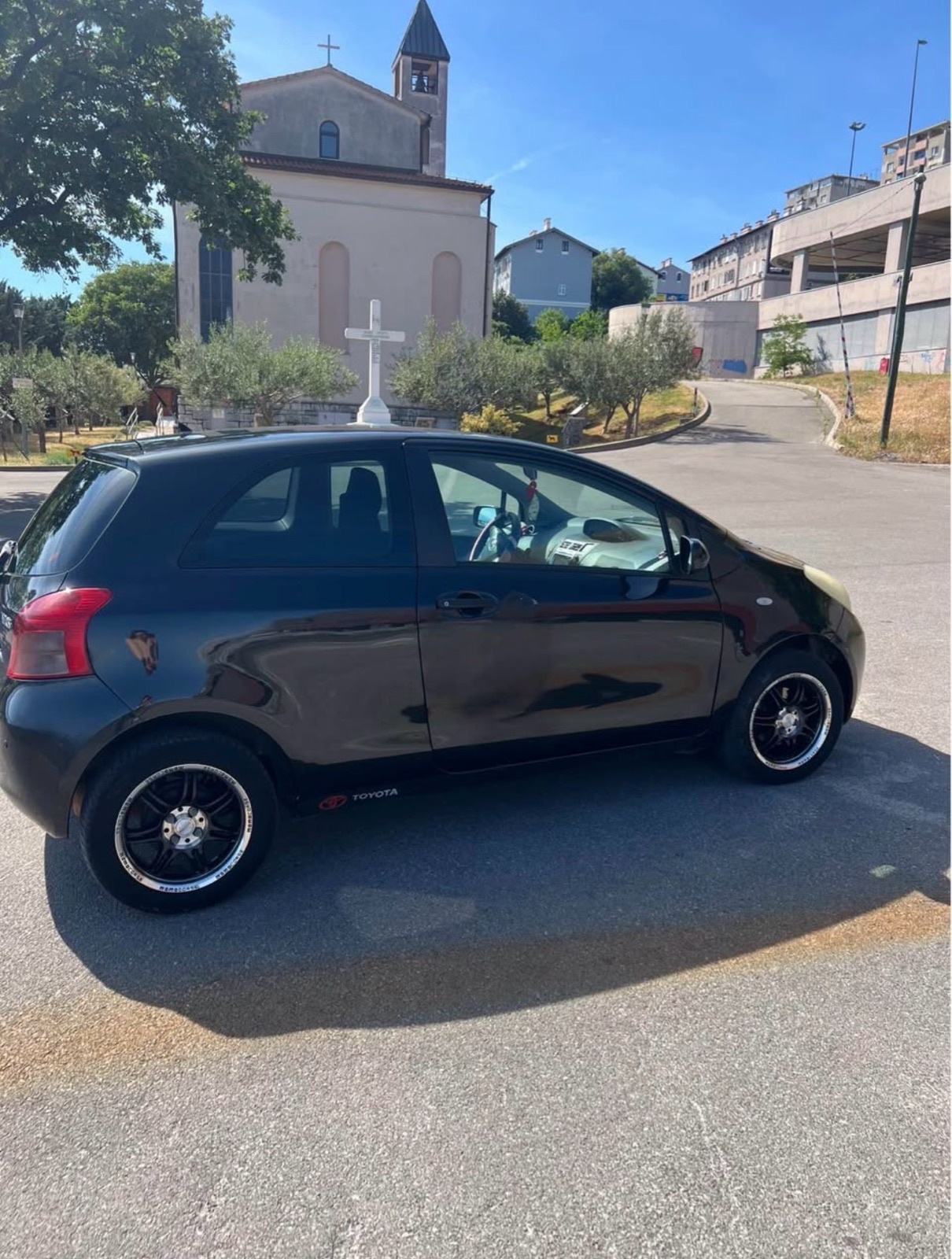 Toyota Yaris 1,0 VVT-i, fotografija 6