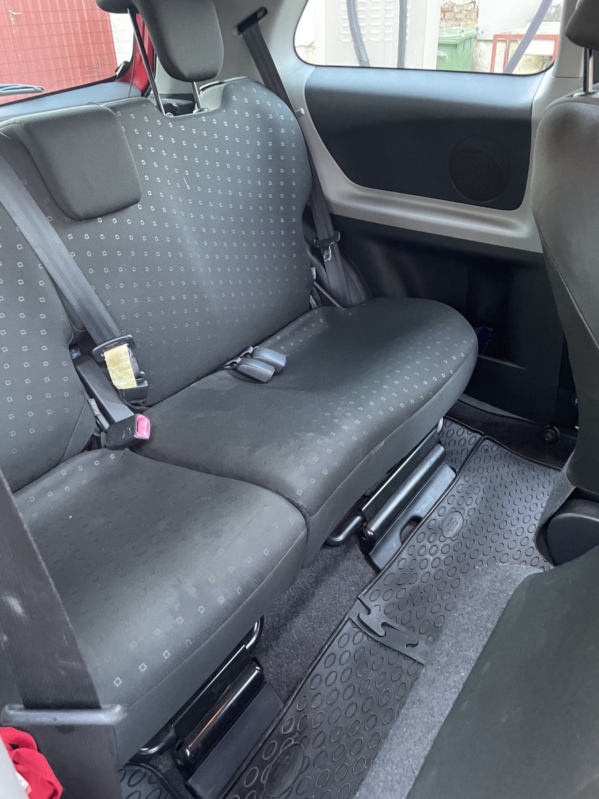 Toyota Yaris 1,0 VVT-i, fotografija 8