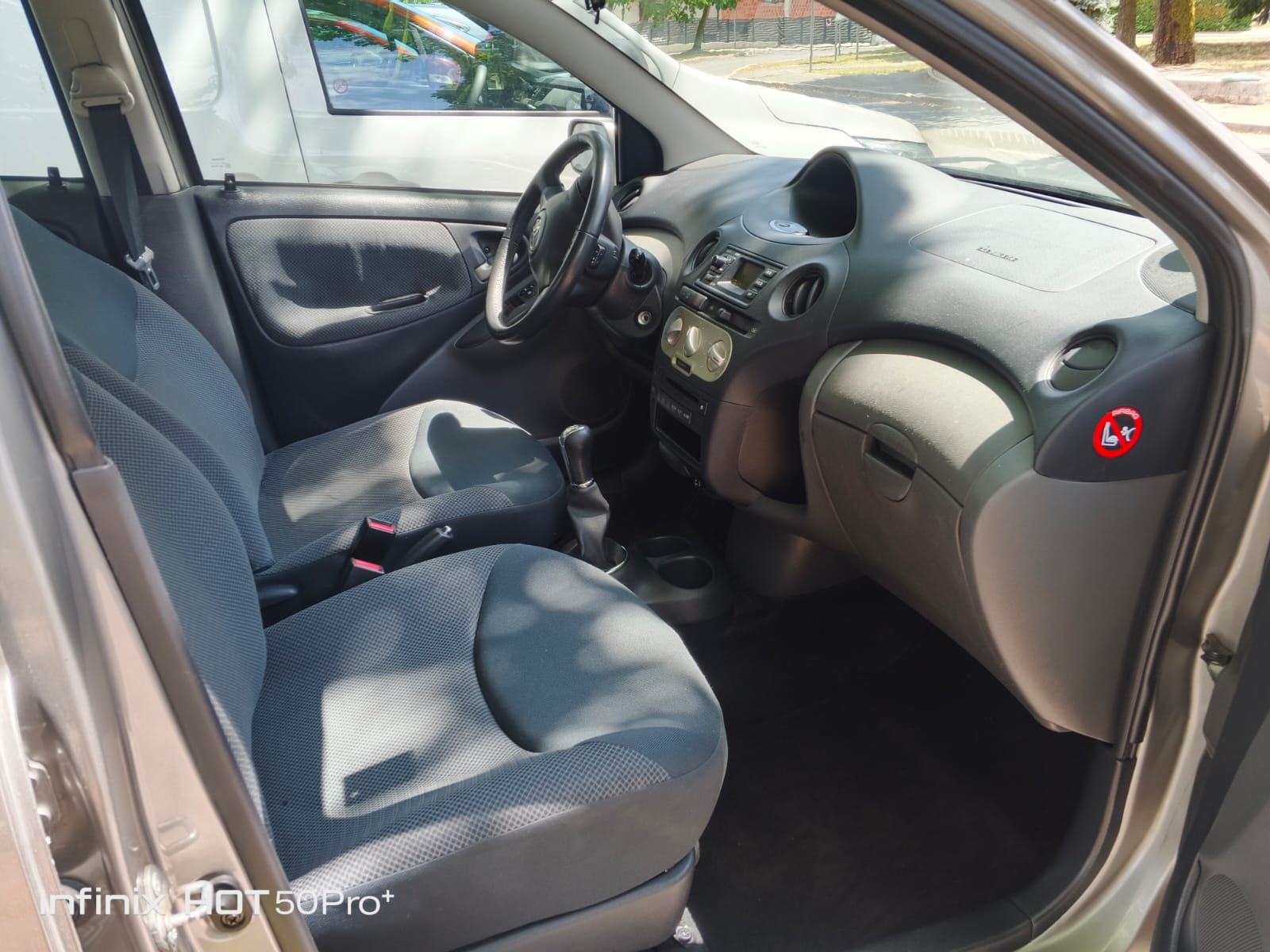 Yaris 1,0 VVT-i SOL LJETUJTE SA NAMA -AO I POMOĆ NA CESTI 1 GOD GRATIS, fotografija 11