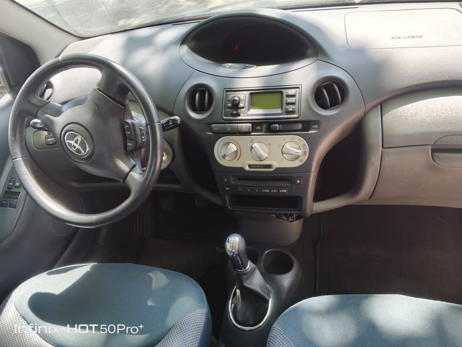Yaris 1,0 VVT-i SOL LJETUJTE SA NAMA -AO I POMOĆ NA CESTI 1 GOD GRATIS, fotografija 15