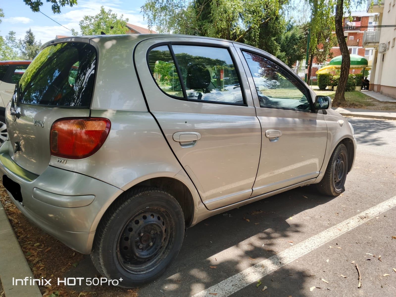 Yaris 1,0 VVT-i SOL LJETUJTE SA NAMA -AO I POMOĆ NA CESTI 1 GOD GRATIS, fotografija 5