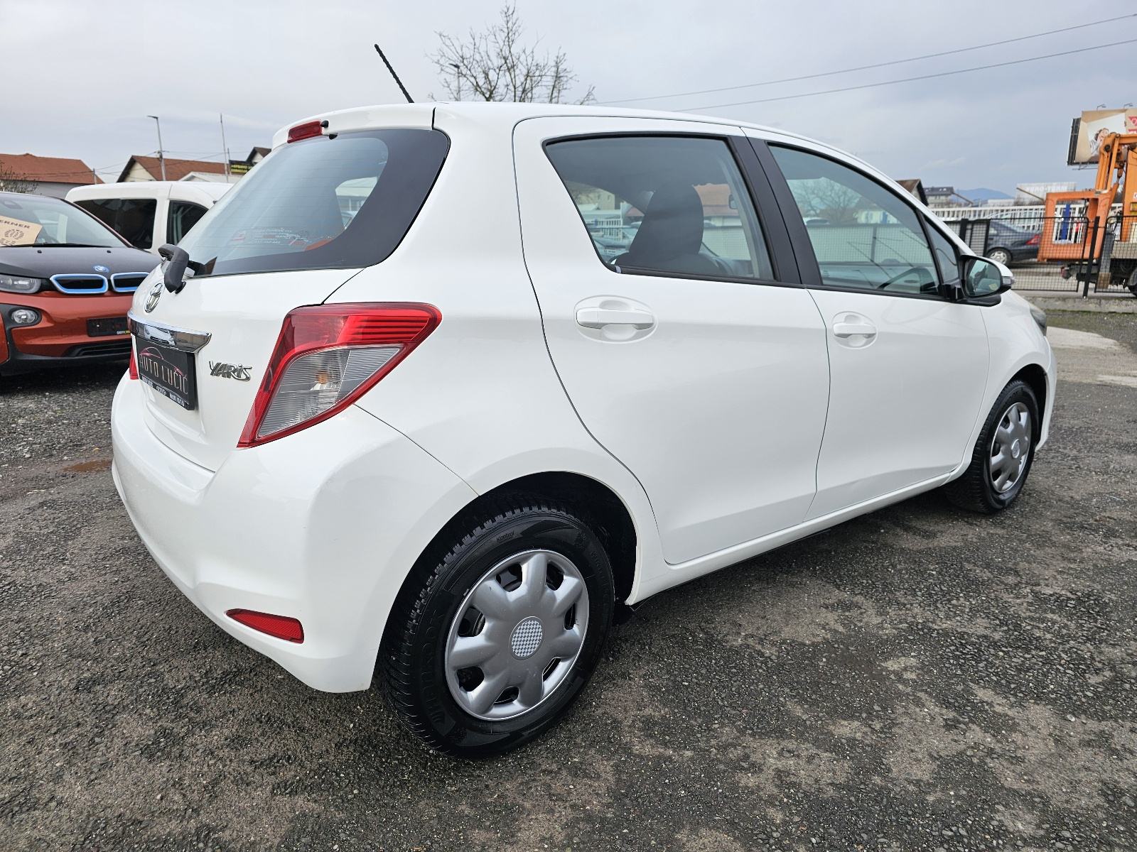 Toyota Yaris 1,0 VVT-i ***TOP-STANJE***HR-VOZILO***SAMO-128000KM***, pogled izvana - slika 5