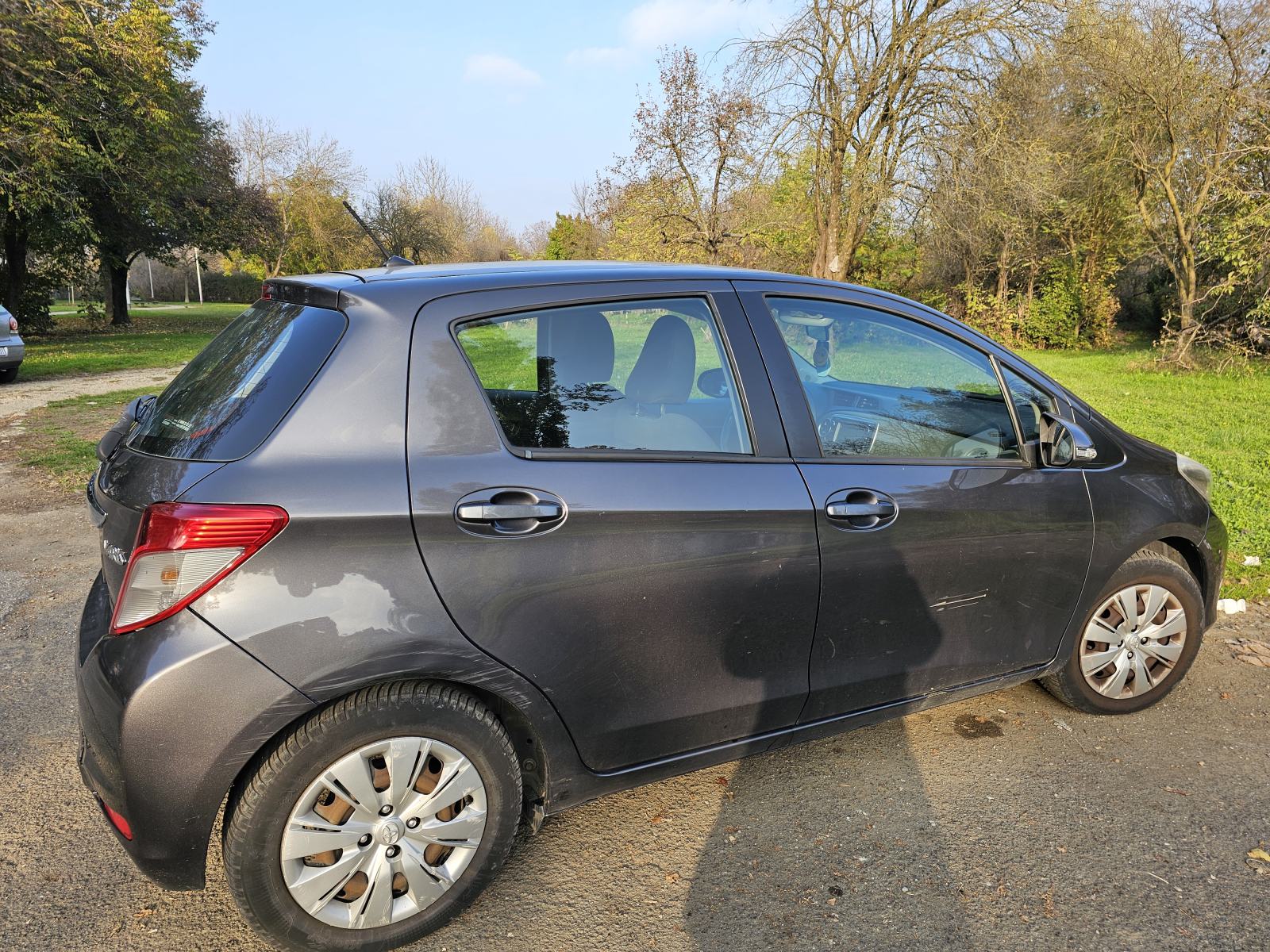 Toyota Yaris 1,3 3 VVT-i, fotografija 6